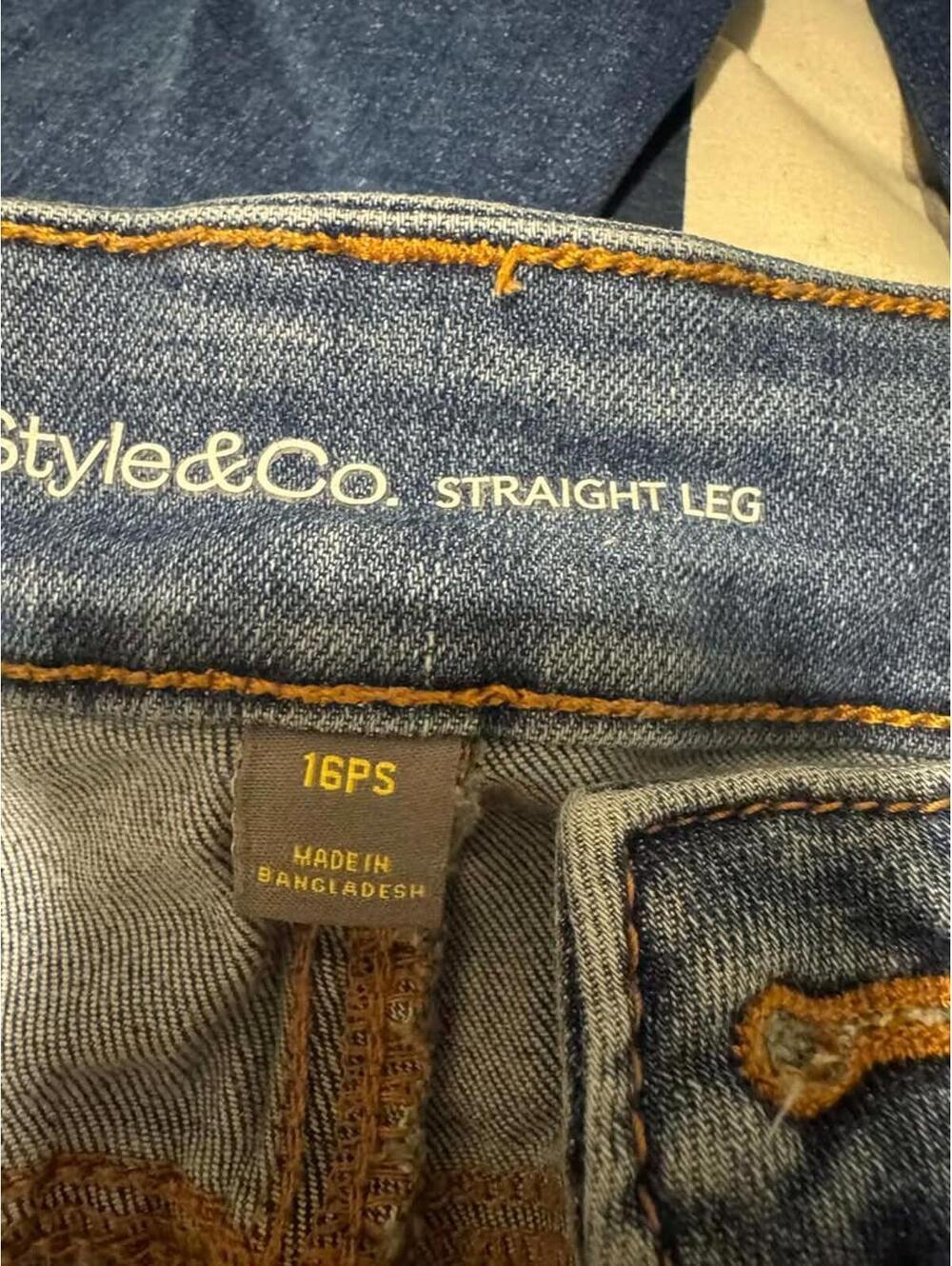 3 Pairs Women's Size 16 Petite/Short Style & Co Jeans - Picture 2 of 5
